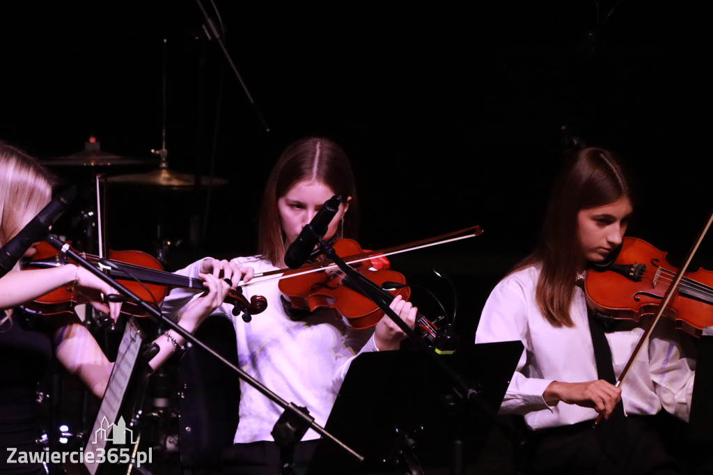 Fotorelacja: Koncert  Jesienny Szkoły Muzycznej w MOK Zawiercie