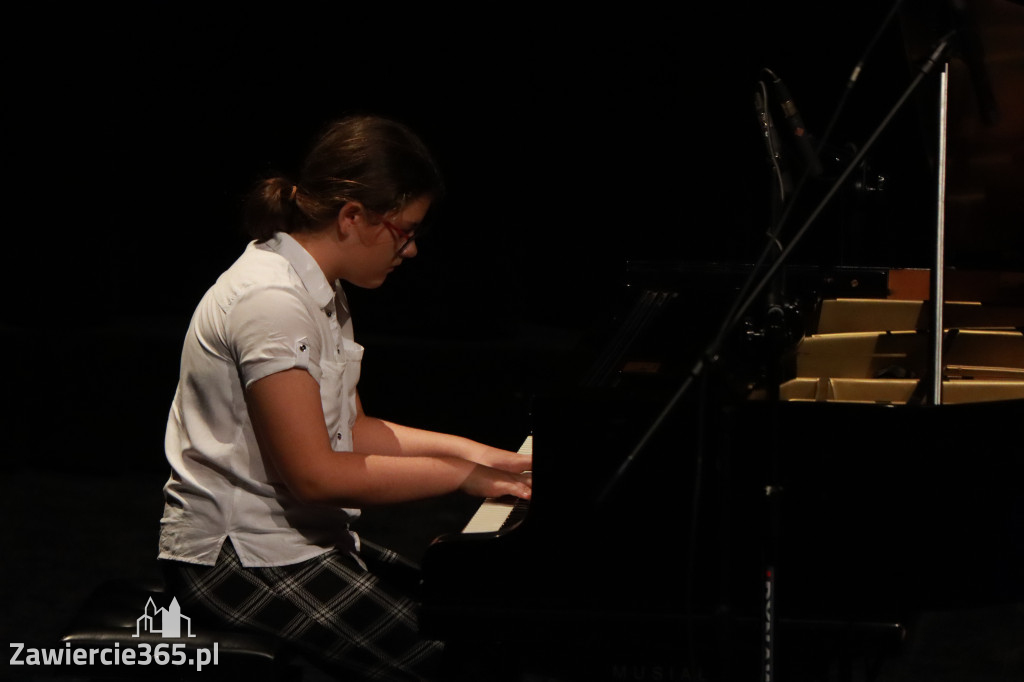 Fotorelacja: Koncert  Jesienny Szkoły Muzycznej w MOK Zawiercie