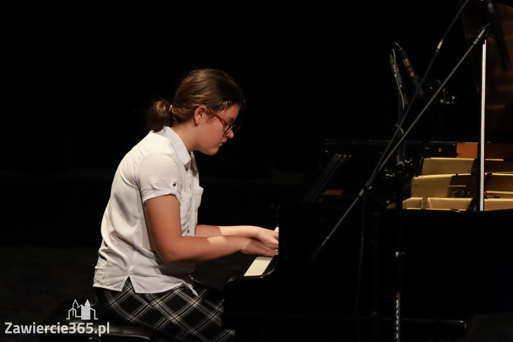 Fotorelacja: Koncert  Jesienny Szkoły Muzycznej w MOK Zawiercie