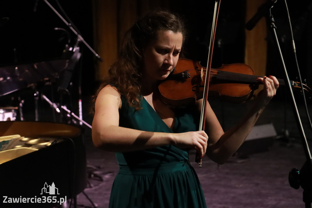 Fotorelacja: Koncert  Jesienny Szkoły Muzycznej w MOK Zawiercie