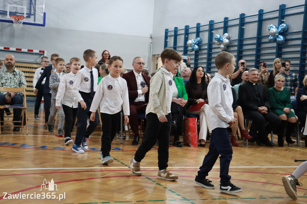 Fotorelacja: Ślubowania Pierwszoklasistów w Szkole Podstawowej nr5 w Zawierciu