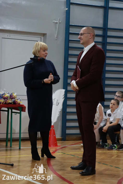 Fotorelacja: Ślubowania Pierwszoklasistów w Szkole Podstawowej nr5 w Zawierciu
