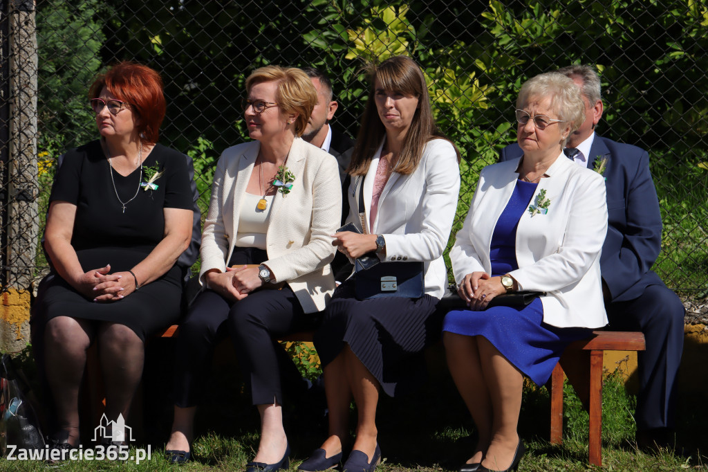 Europoseł Jadwiga Wiśniewska na Dożynkach w Przybynowie
