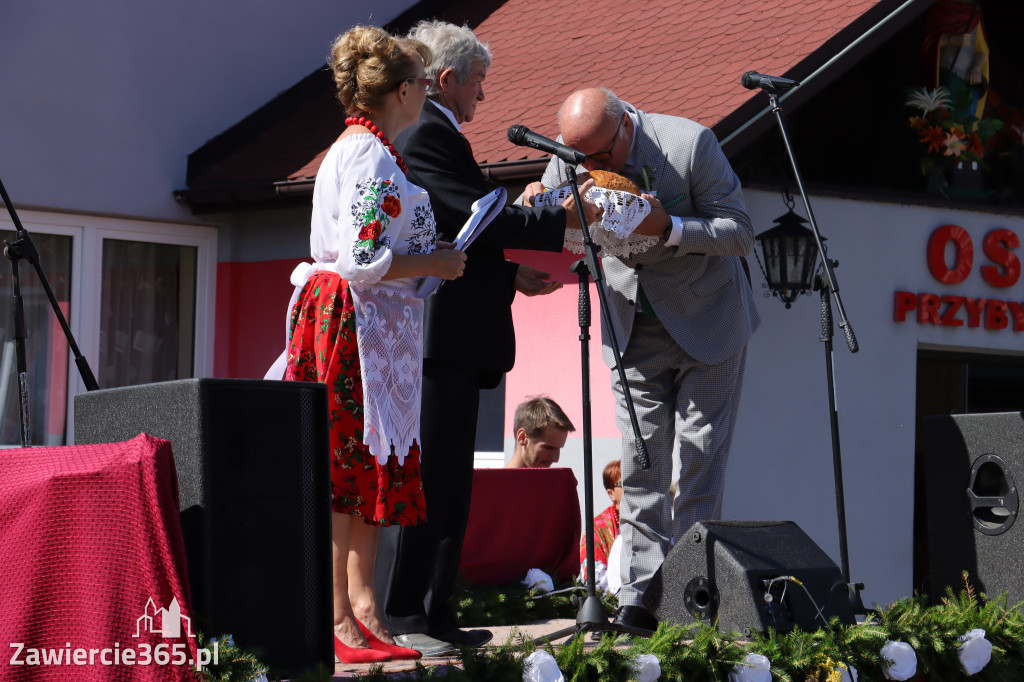 Europoseł Jadwiga Wiśniewska na Dożynkach w Przybynowie