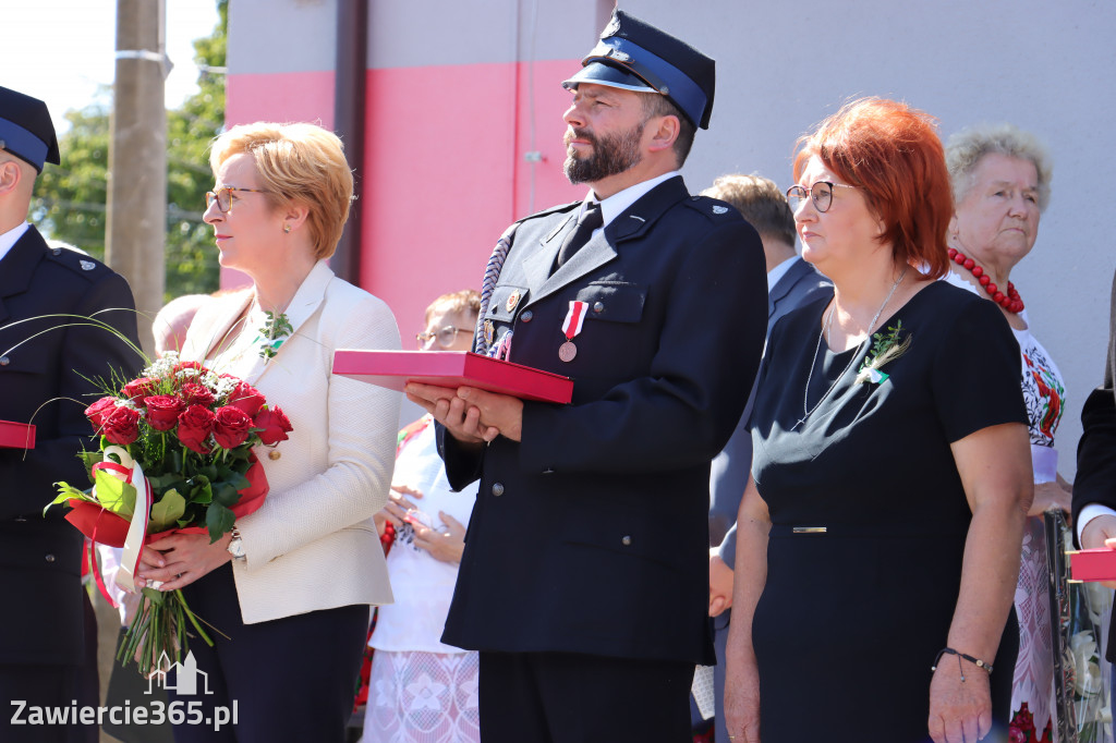 Europoseł Jadwiga Wiśniewska na Dożynkach w Przybynowie