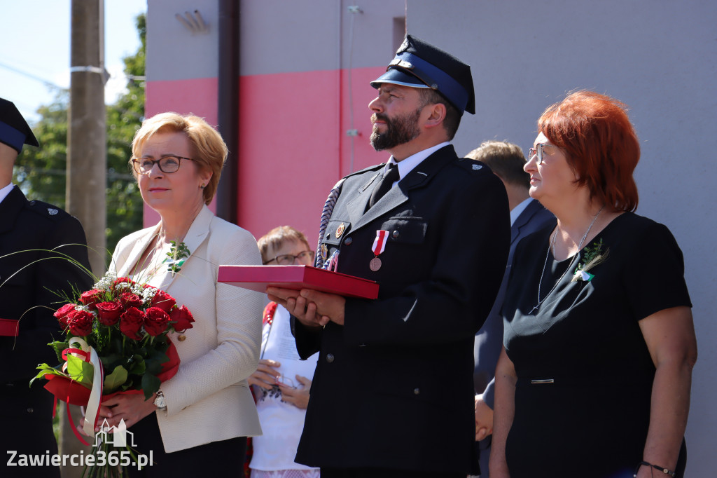 Europoseł Jadwiga Wiśniewska na Dożynkach w Przybynowie