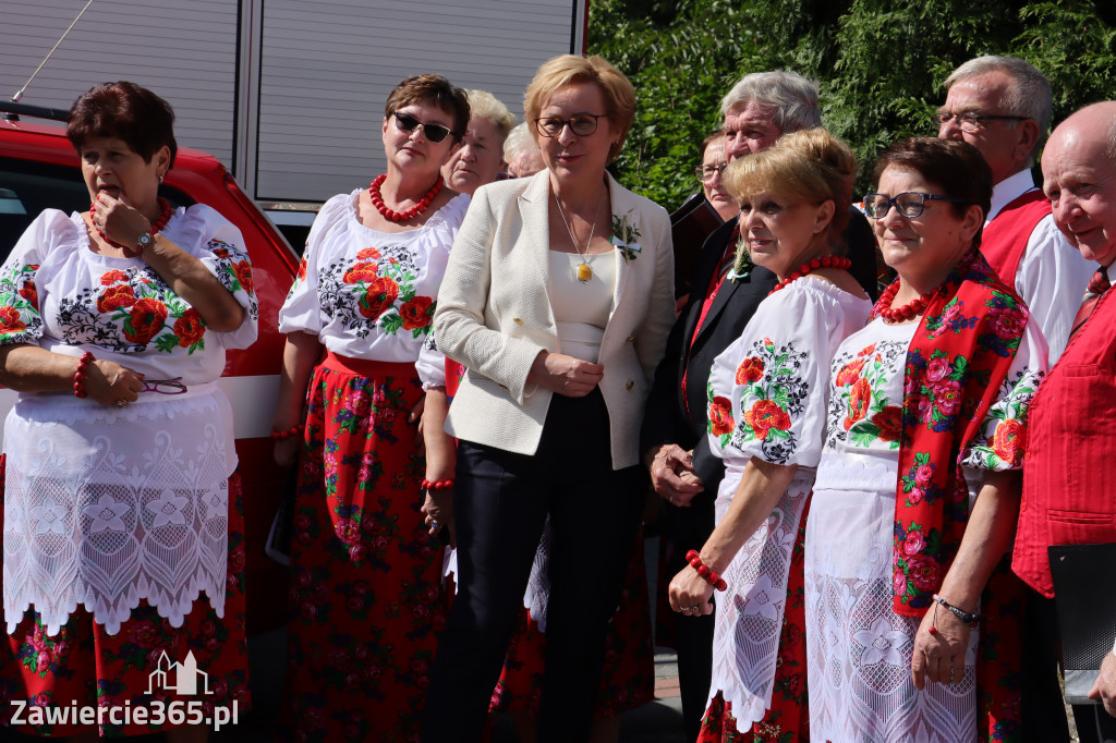 Europoseł Jadwiga Wiśniewska na Dożynkach w Przybynowie