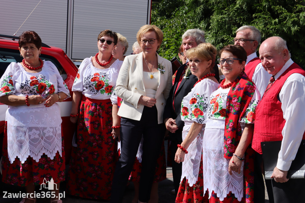 Europoseł Jadwiga Wiśniewska na Dożynkach w Przybynowie