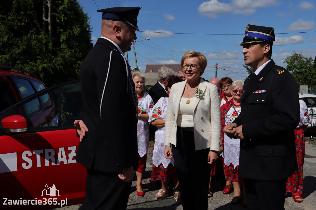 Europoseł Jadwiga Wiśniewska na Dożynkach w Przybynowie