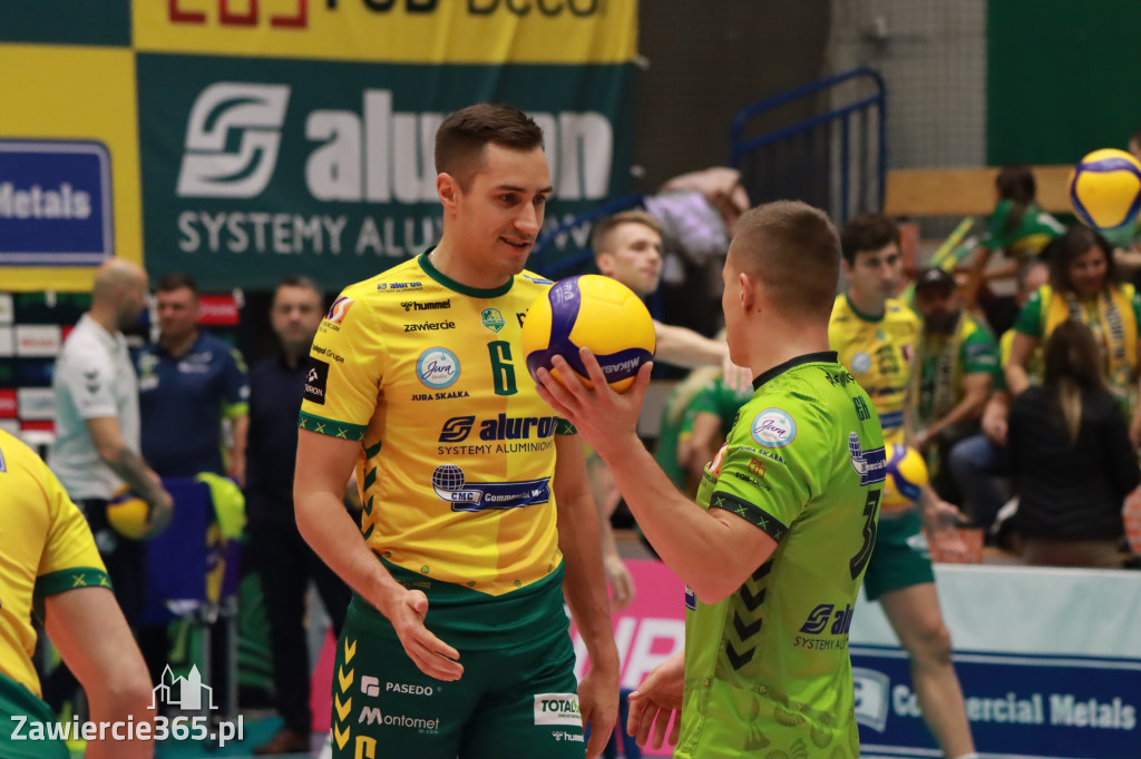 STALOWE DERBY WYGRANE W TRZECH SETACH