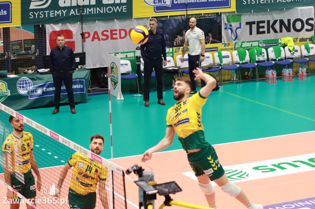 STALOWE DERBY WYGRANE W TRZECH SETACH