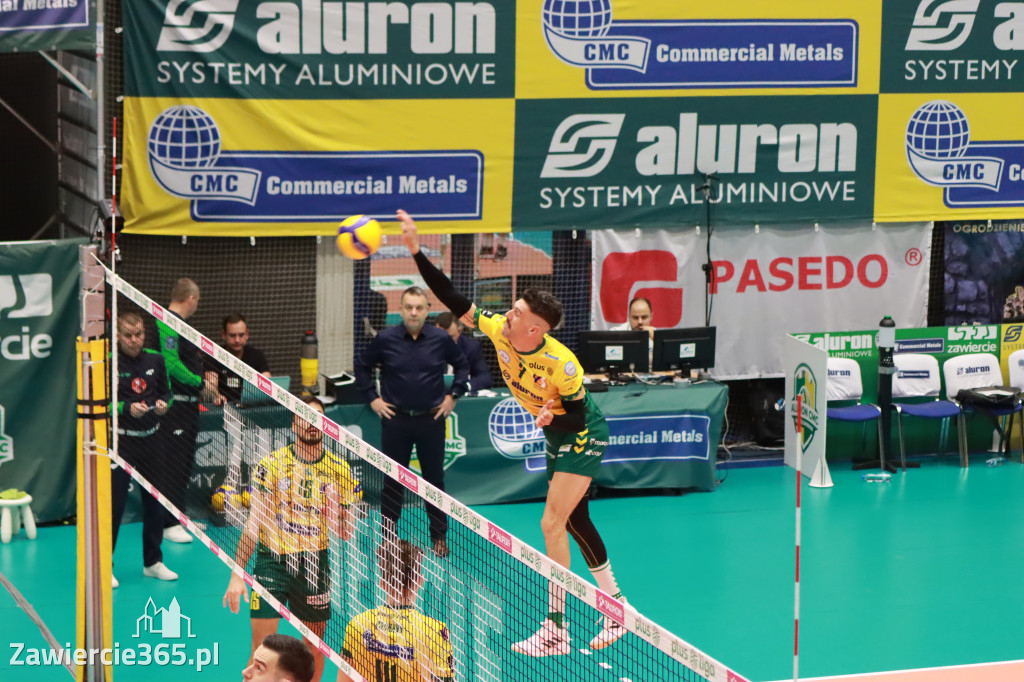 STALOWE DERBY WYGRANE W TRZECH SETACH