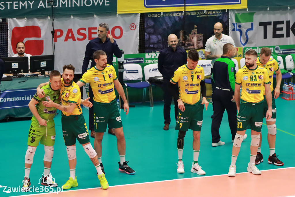 STALOWE DERBY WYGRANE W TRZECH SETACH