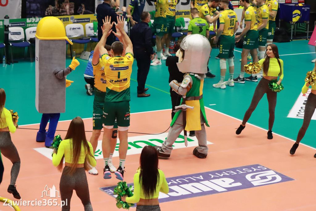 STALOWE DERBY WYGRANE W TRZECH SETACH
