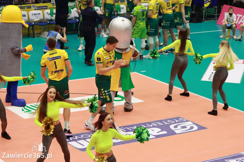 STALOWE DERBY WYGRANE W TRZECH SETACH