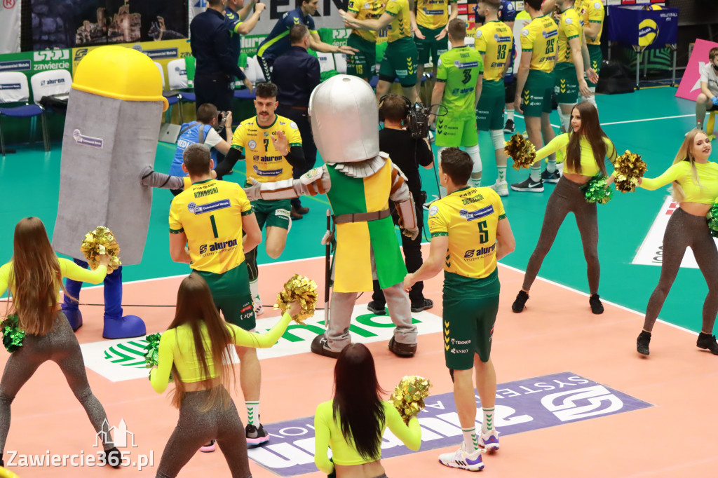 STALOWE DERBY WYGRANE W TRZECH SETACH