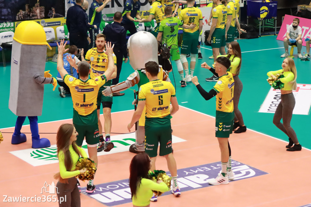 STALOWE DERBY WYGRANE W TRZECH SETACH