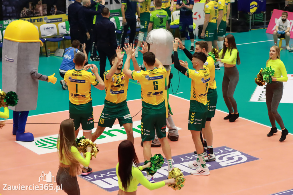 STALOWE DERBY WYGRANE W TRZECH SETACH