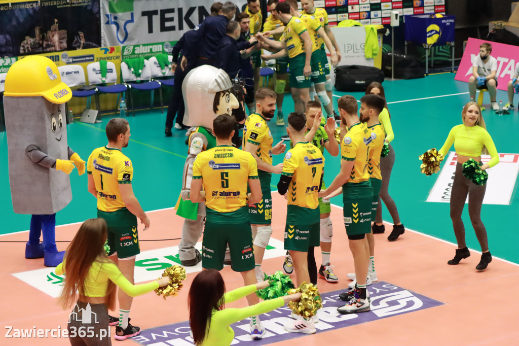 STALOWE DERBY WYGRANE W TRZECH SETACH