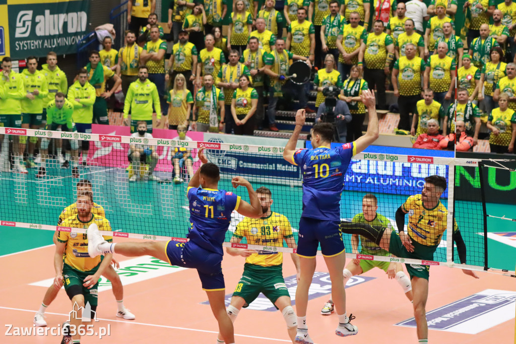 STALOWE DERBY WYGRANE W TRZECH SETACH