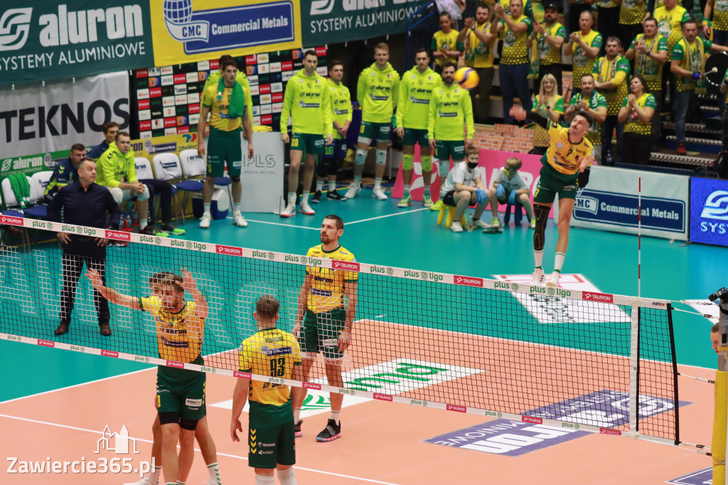 STALOWE DERBY WYGRANE W TRZECH SETACH