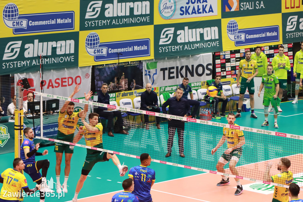 STALOWE DERBY WYGRANE W TRZECH SETACH