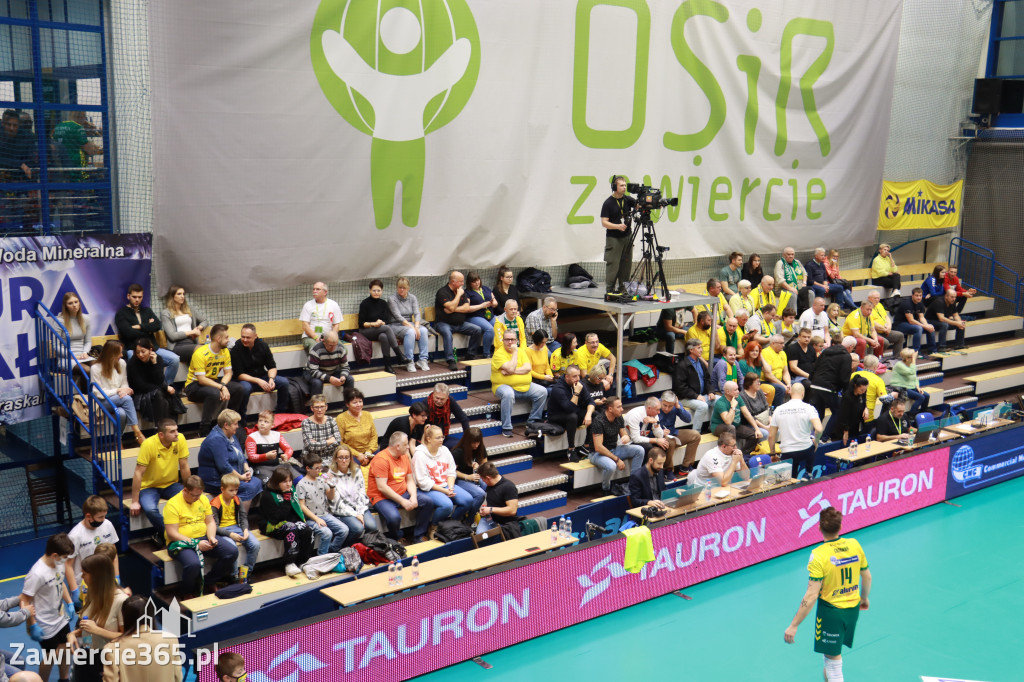 STALOWE DERBY WYGRANE W TRZECH SETACH