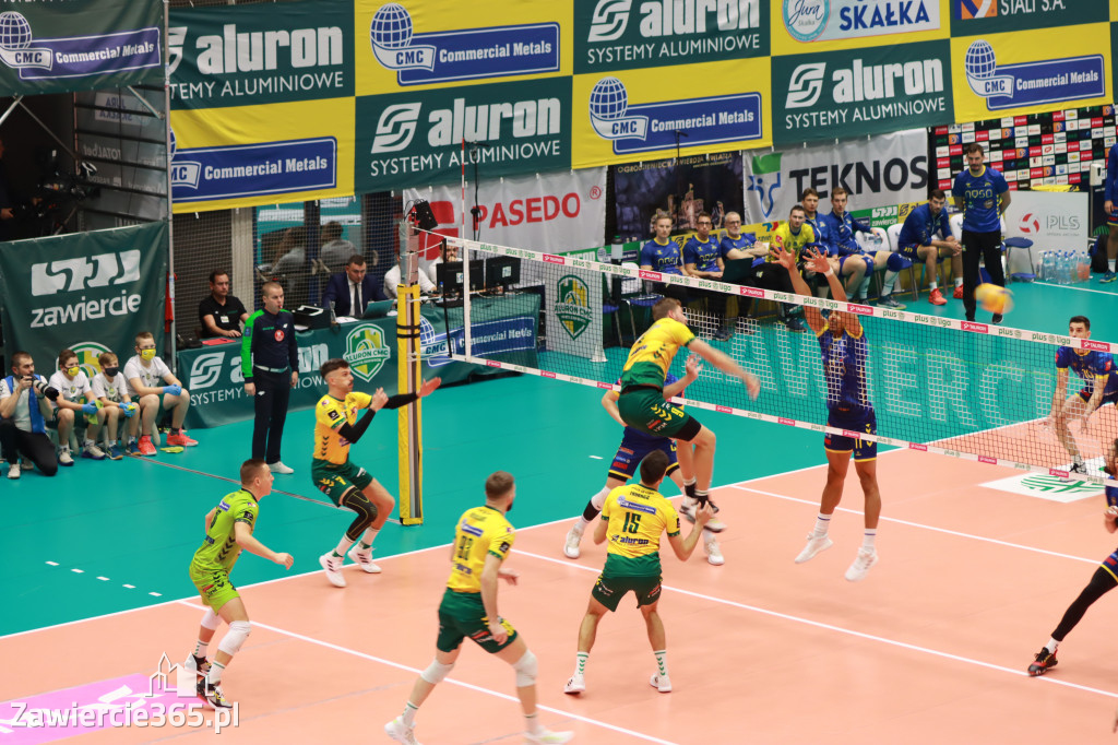 STALOWE DERBY WYGRANE W TRZECH SETACH