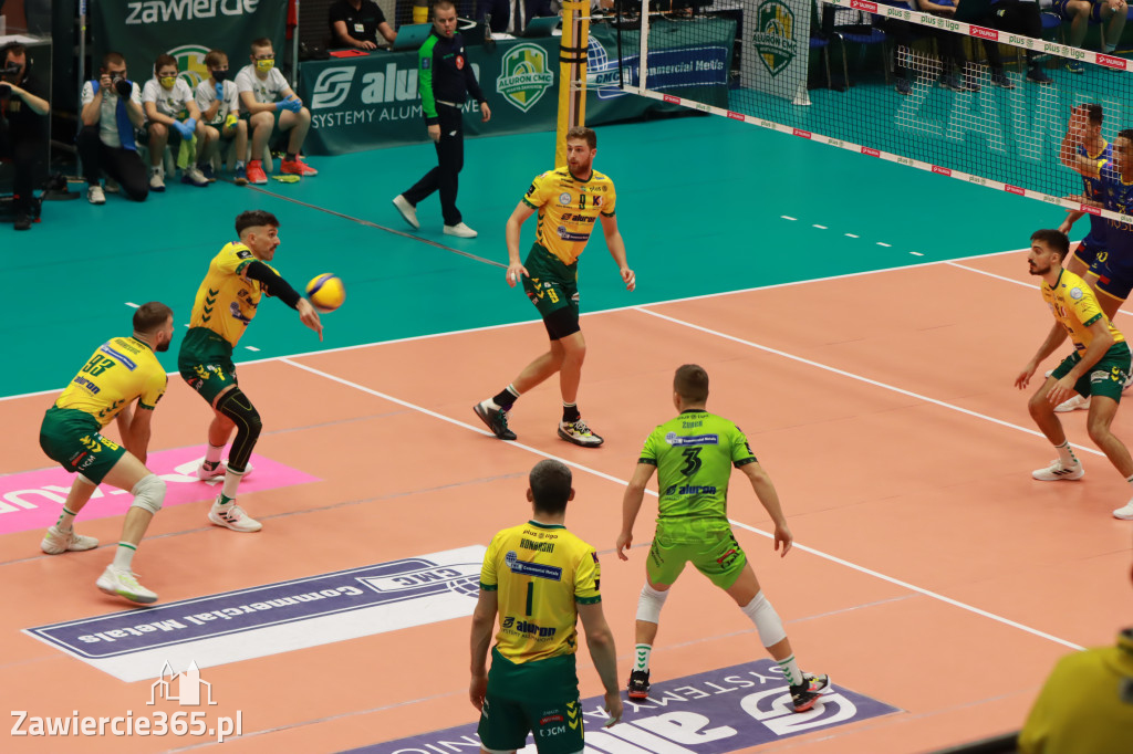 STALOWE DERBY WYGRANE W TRZECH SETACH
