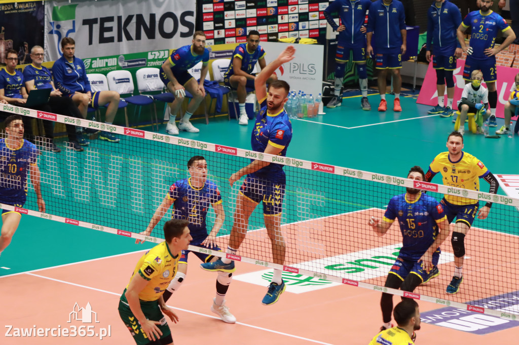 STALOWE DERBY WYGRANE W TRZECH SETACH