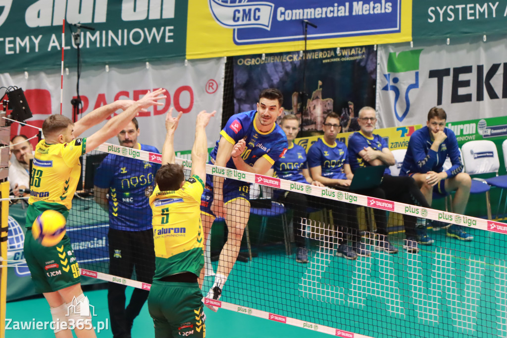 STALOWE DERBY WYGRANE W TRZECH SETACH