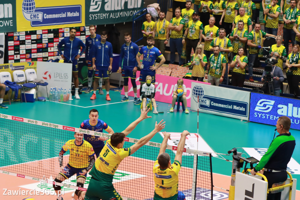 STALOWE DERBY WYGRANE W TRZECH SETACH
