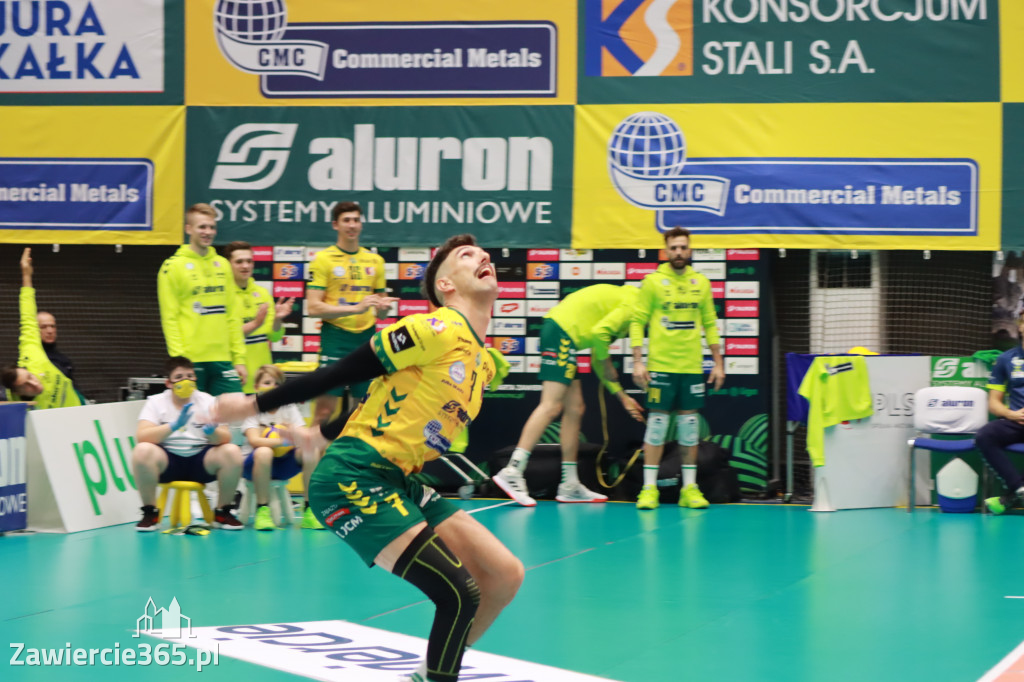 STALOWE DERBY WYGRANE W TRZECH SETACH