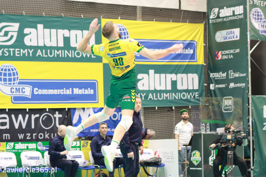 STALOWE DERBY WYGRANE W TRZECH SETACH