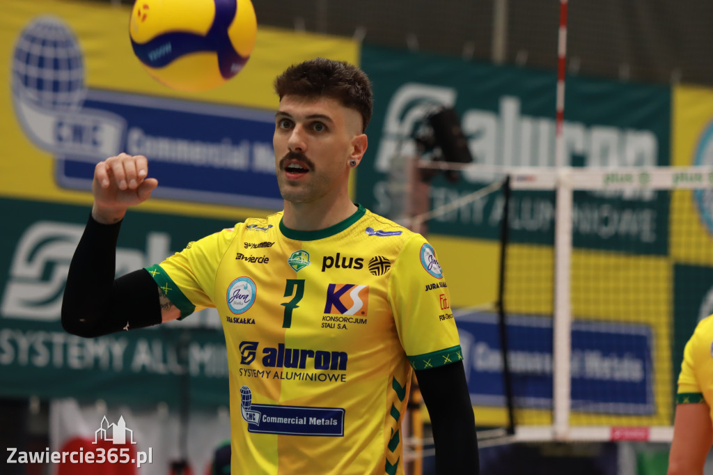 STALOWE DERBY WYGRANE W TRZECH SETACH