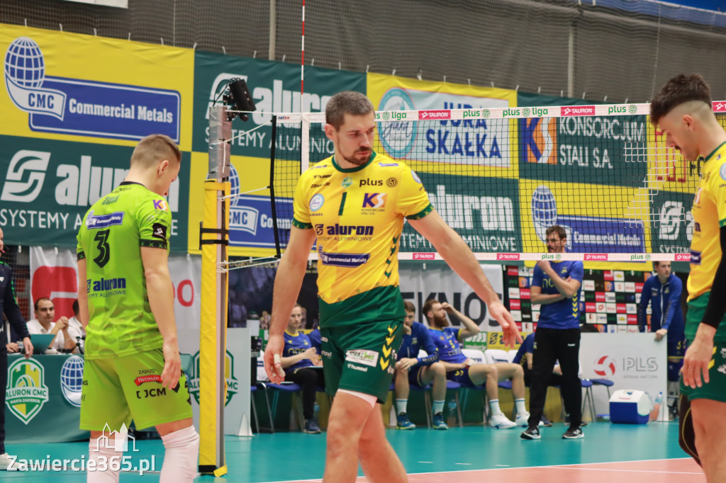 STALOWE DERBY WYGRANE W TRZECH SETACH