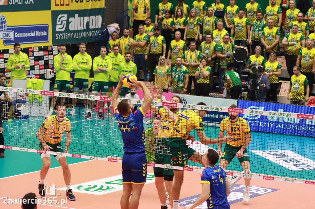 STALOWE DERBY WYGRANE W TRZECH SETACH