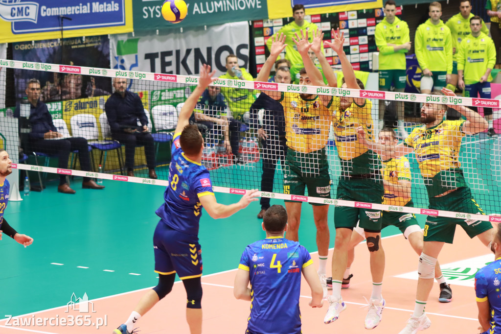 STALOWE DERBY WYGRANE W TRZECH SETACH