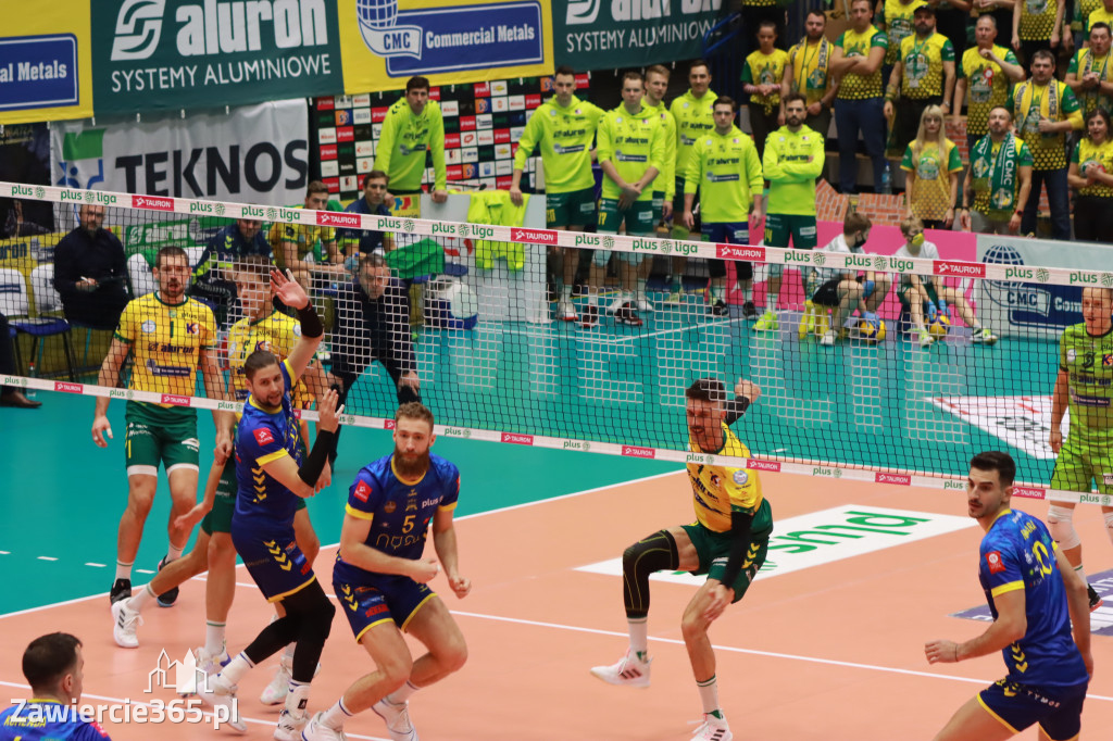STALOWE DERBY WYGRANE W TRZECH SETACH