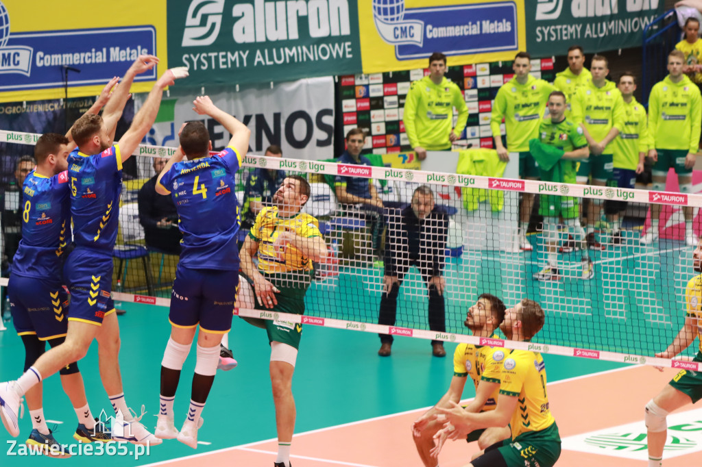 STALOWE DERBY WYGRANE W TRZECH SETACH