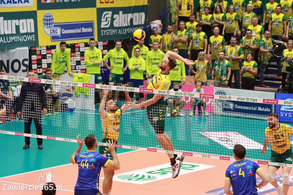 STALOWE DERBY WYGRANE W TRZECH SETACH