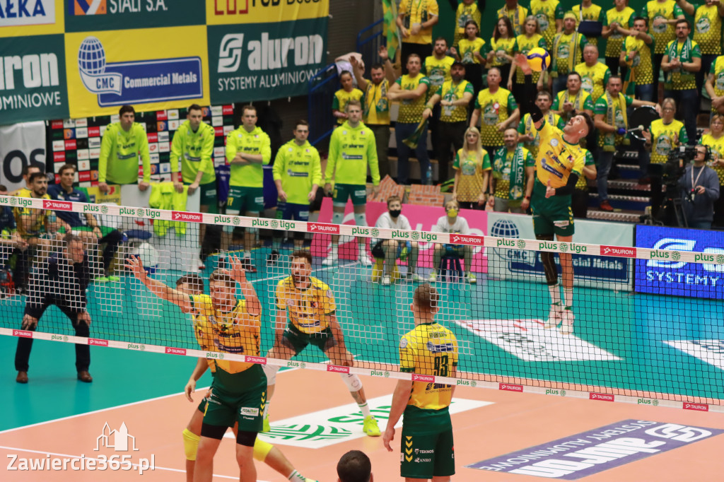 STALOWE DERBY WYGRANE W TRZECH SETACH
