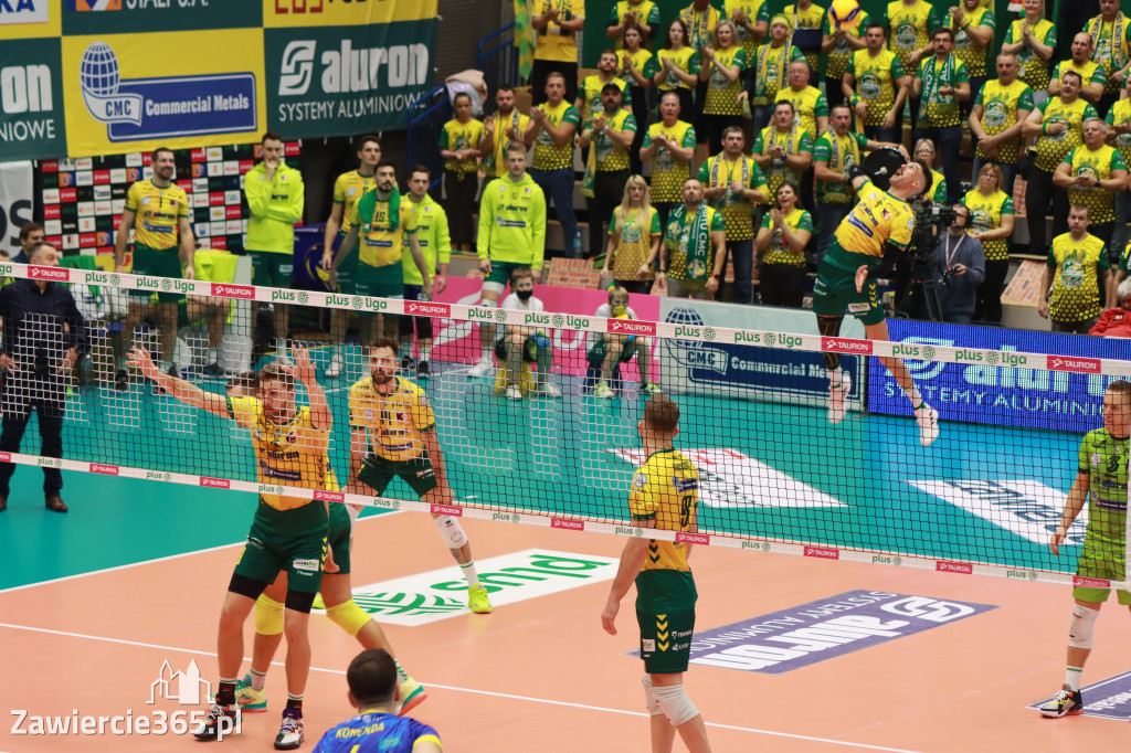 STALOWE DERBY WYGRANE W TRZECH SETACH