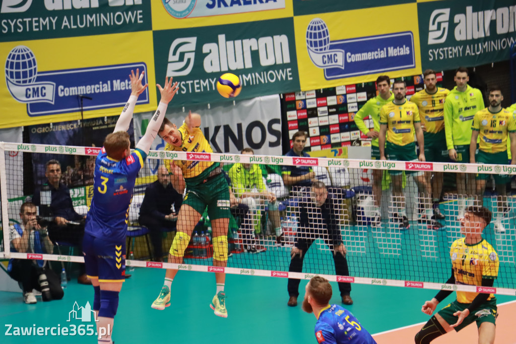 STALOWE DERBY WYGRANE W TRZECH SETACH