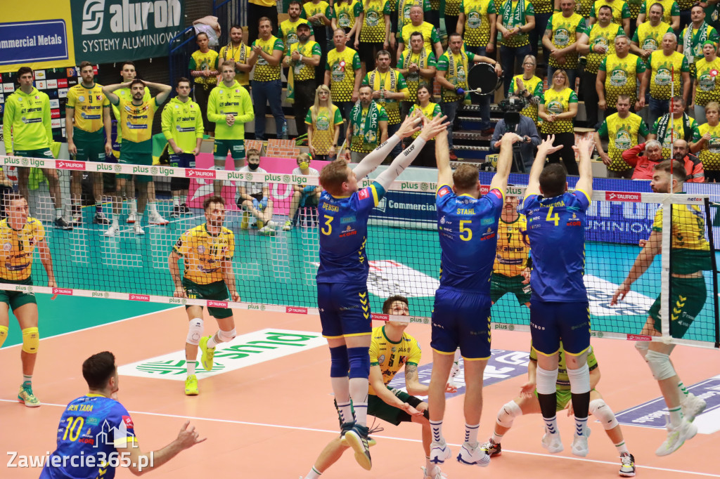 STALOWE DERBY WYGRANE W TRZECH SETACH