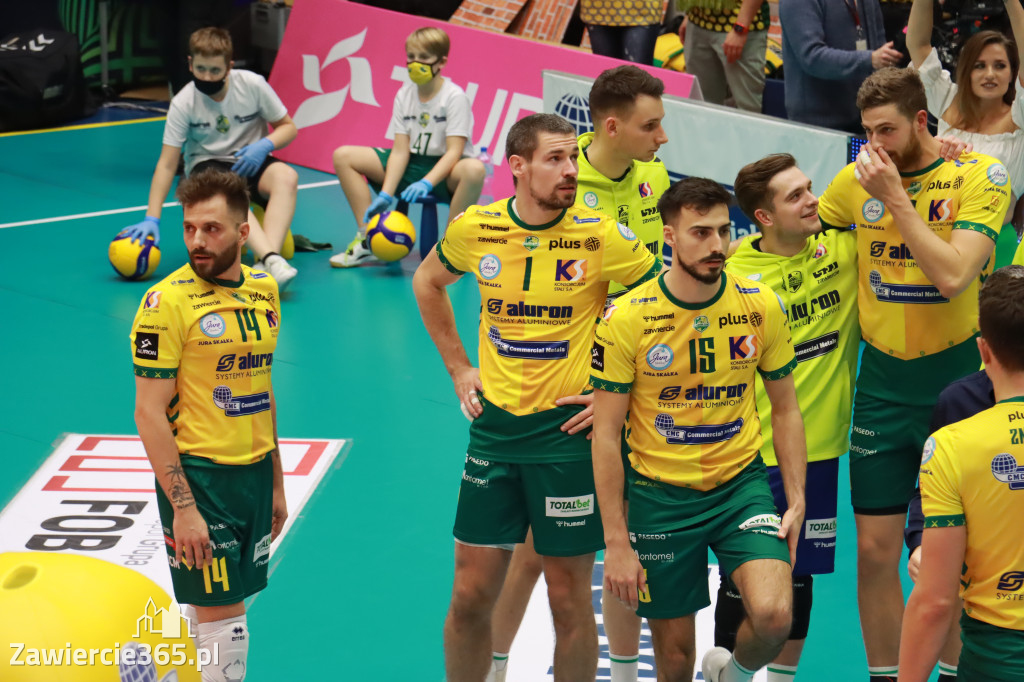 STALOWE DERBY WYGRANE W TRZECH SETACH