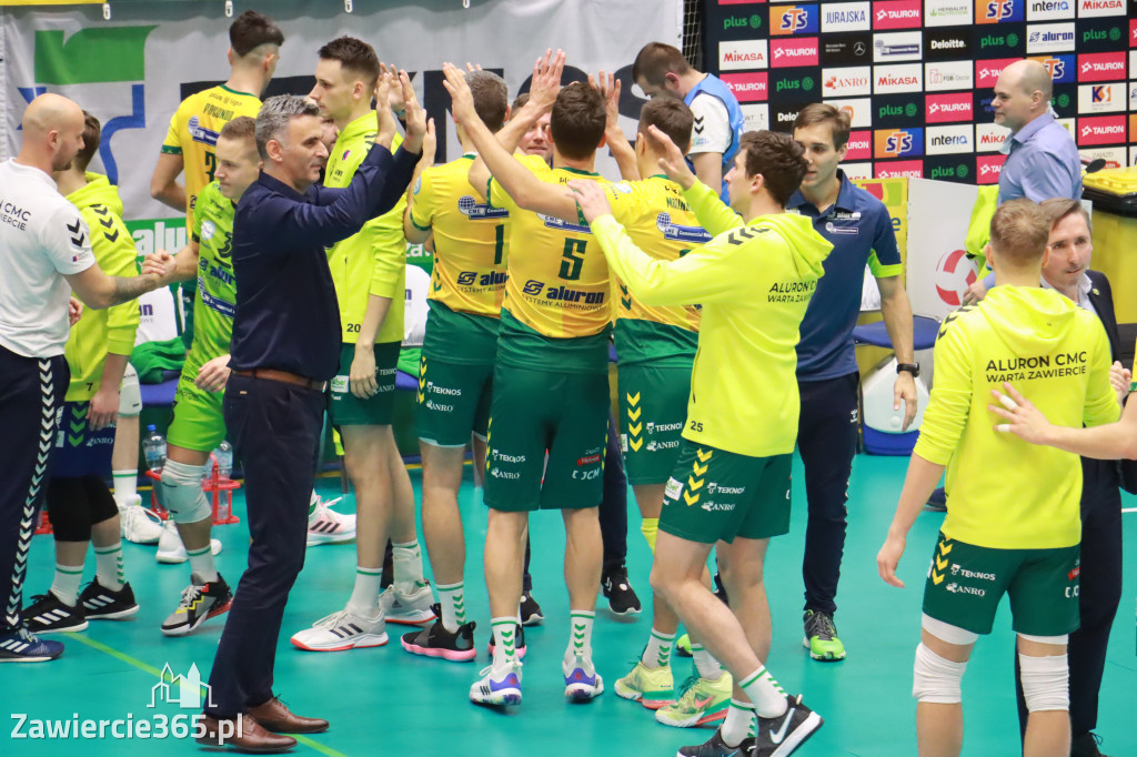 STALOWE DERBY WYGRANE W TRZECH SETACH