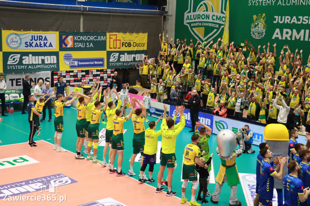 STALOWE DERBY WYGRANE W TRZECH SETACH