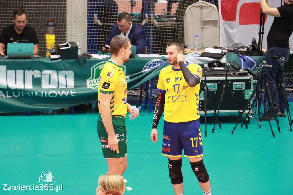 STALOWE DERBY WYGRANE W TRZECH SETACH
