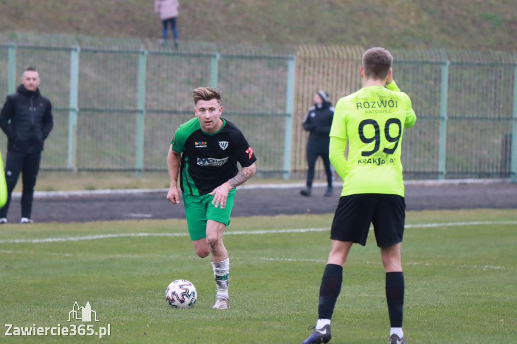 Wygrywamy ostatni mecz z  Rozwój Katowice  1:0.